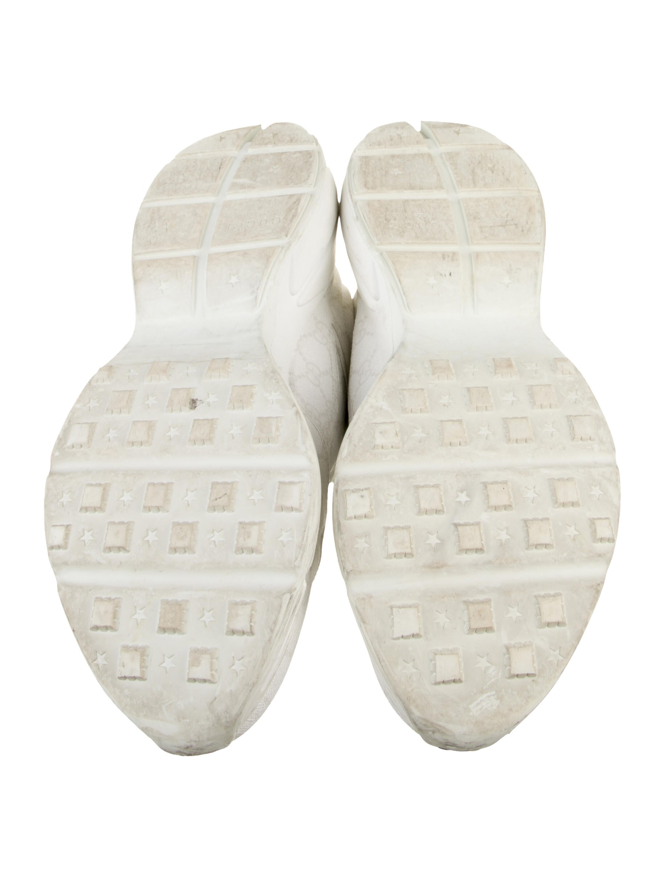 Gucci GG Supreme Sneakers